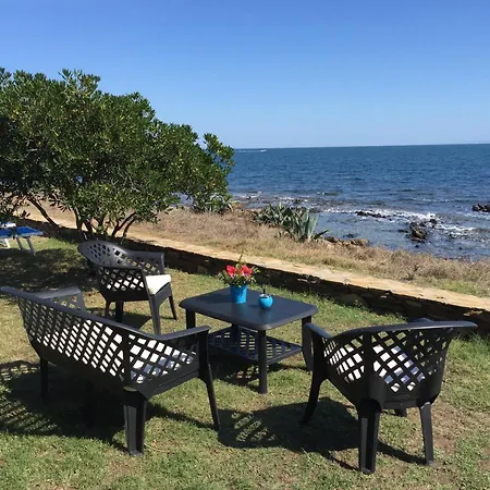 Les Pieds Dans L Eau بيت للعطل ستينتينو