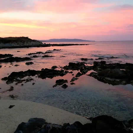 Les Pieds Dans L Eau Stintino