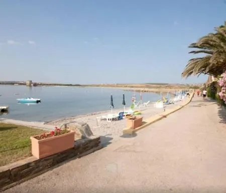 Ferienhaus Les Pieds Dans L Eau Stintino