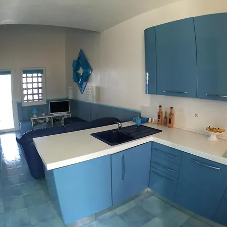 Les Pieds Dans L Eau Stintino