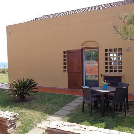 Les Pieds Dans L Eau Nyaraló Stintino